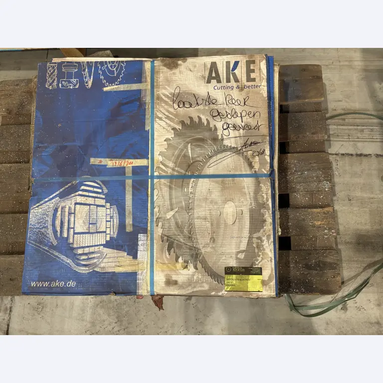 Metallbearbeitungsmaschinen aus der Umstrukturierung des Maschinenparks in Belgien-12