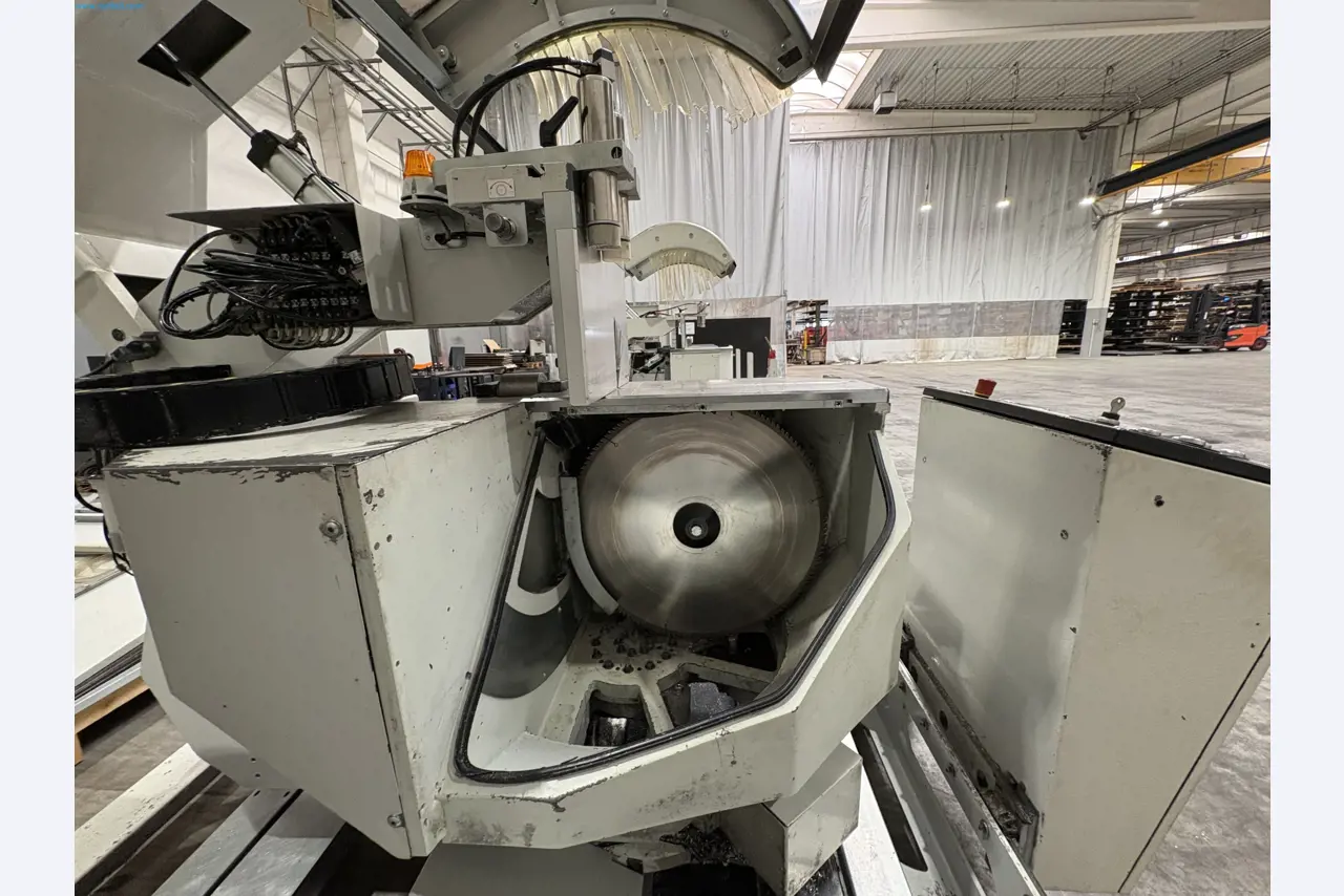 Metallbearbeitungsmaschinen aus der Umstrukturierung des Maschinenparks in Belgien-5