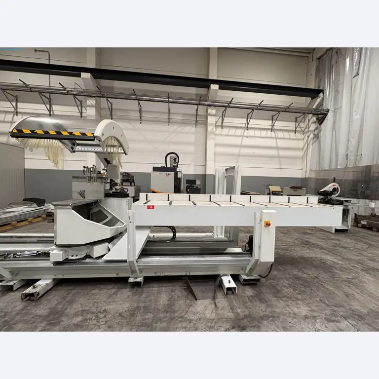 Metallbearbeitungsmaschinen aus der Umstrukturierung des Maschinenparks in Belgien-9