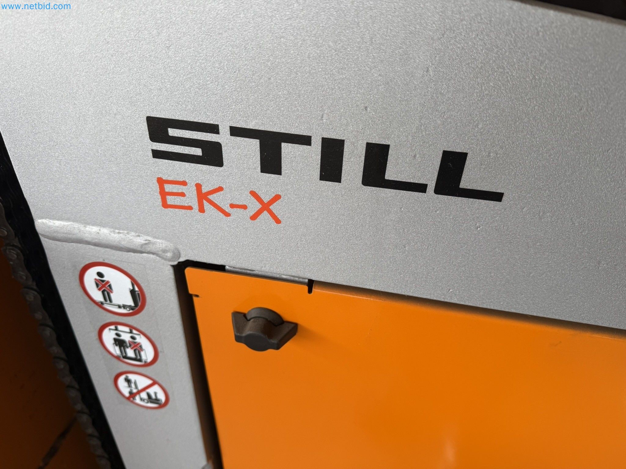  Industrial robots and metalworking machines in the Czech Republic-3