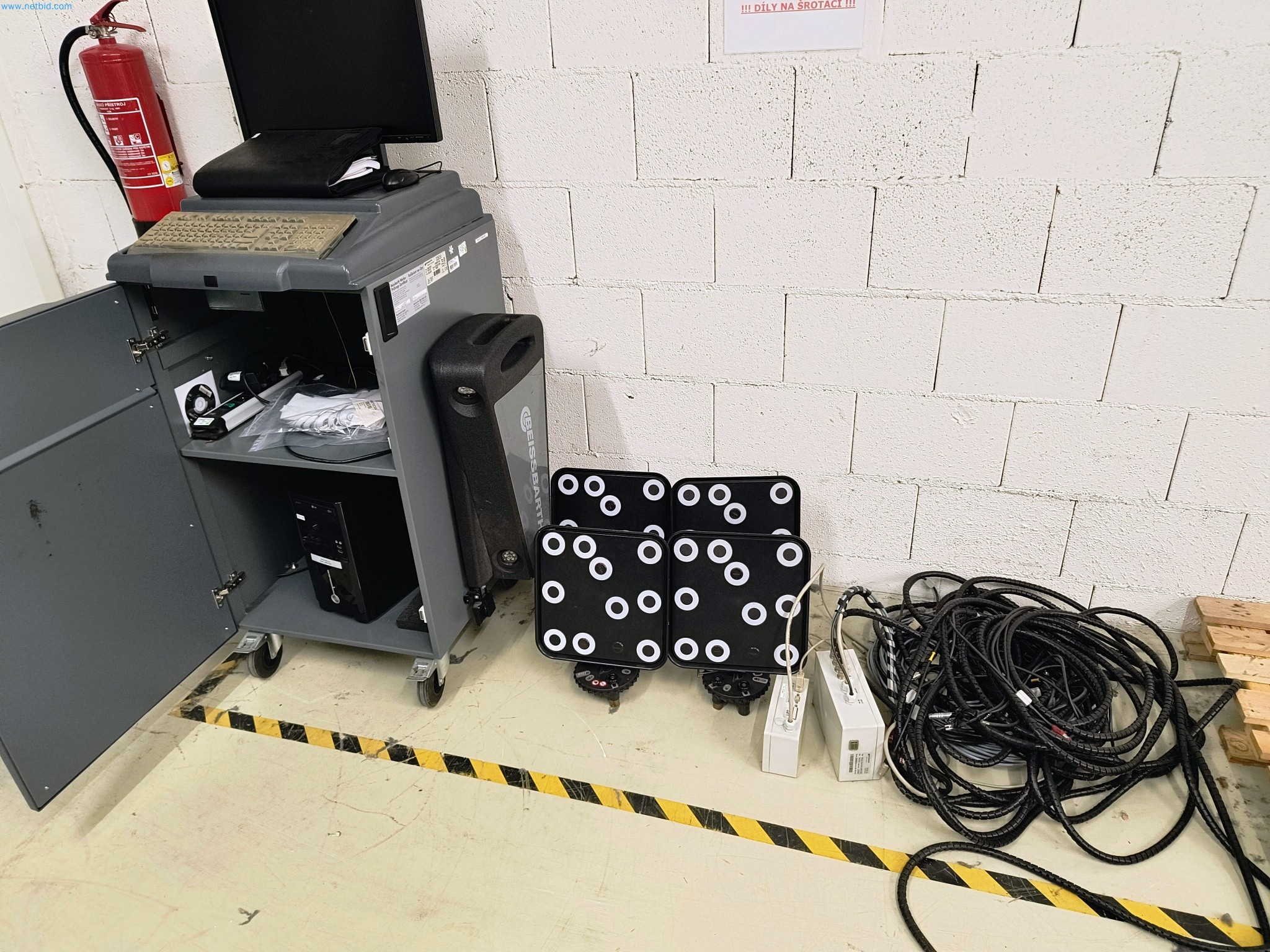  Industrial robots and metalworking machines in the Czech Republic-1