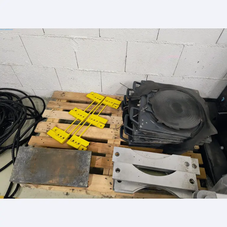 Industrial robots and metalworking machines in the Czech Republic-2