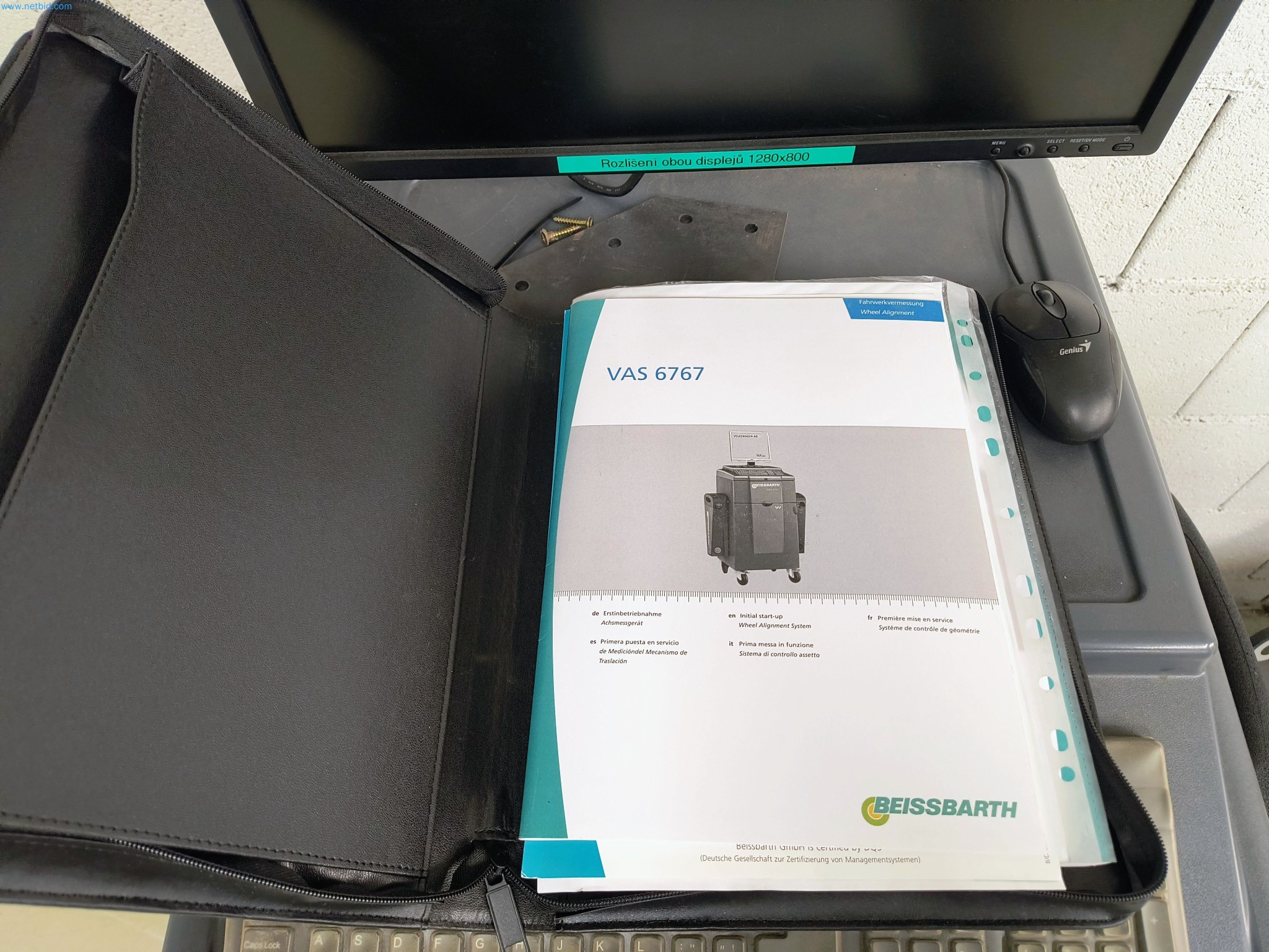  Industrial robots and metalworking machines in the Czech Republic-3