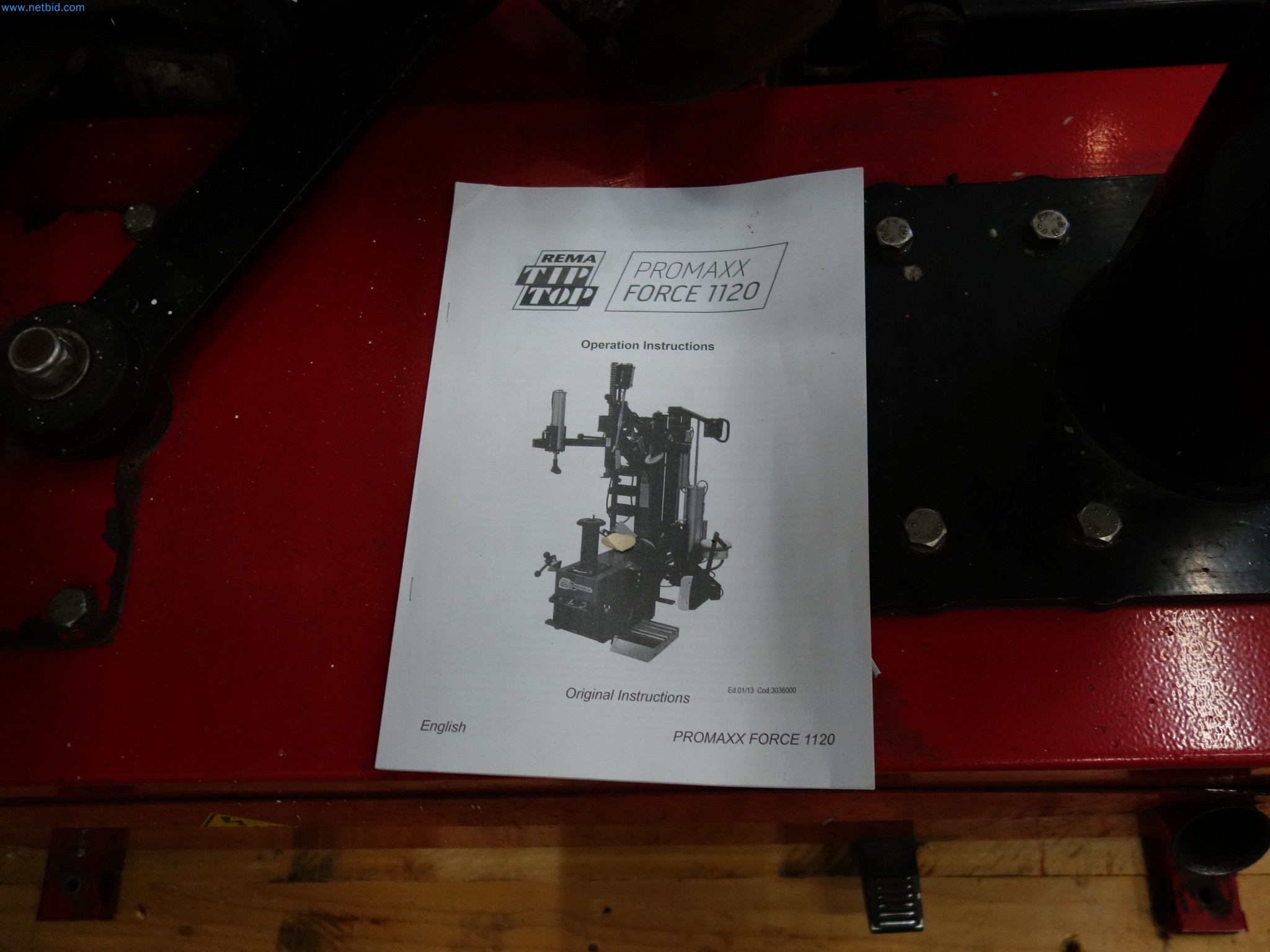  Industrial robots and metalworking machines in the Czech Republic-4