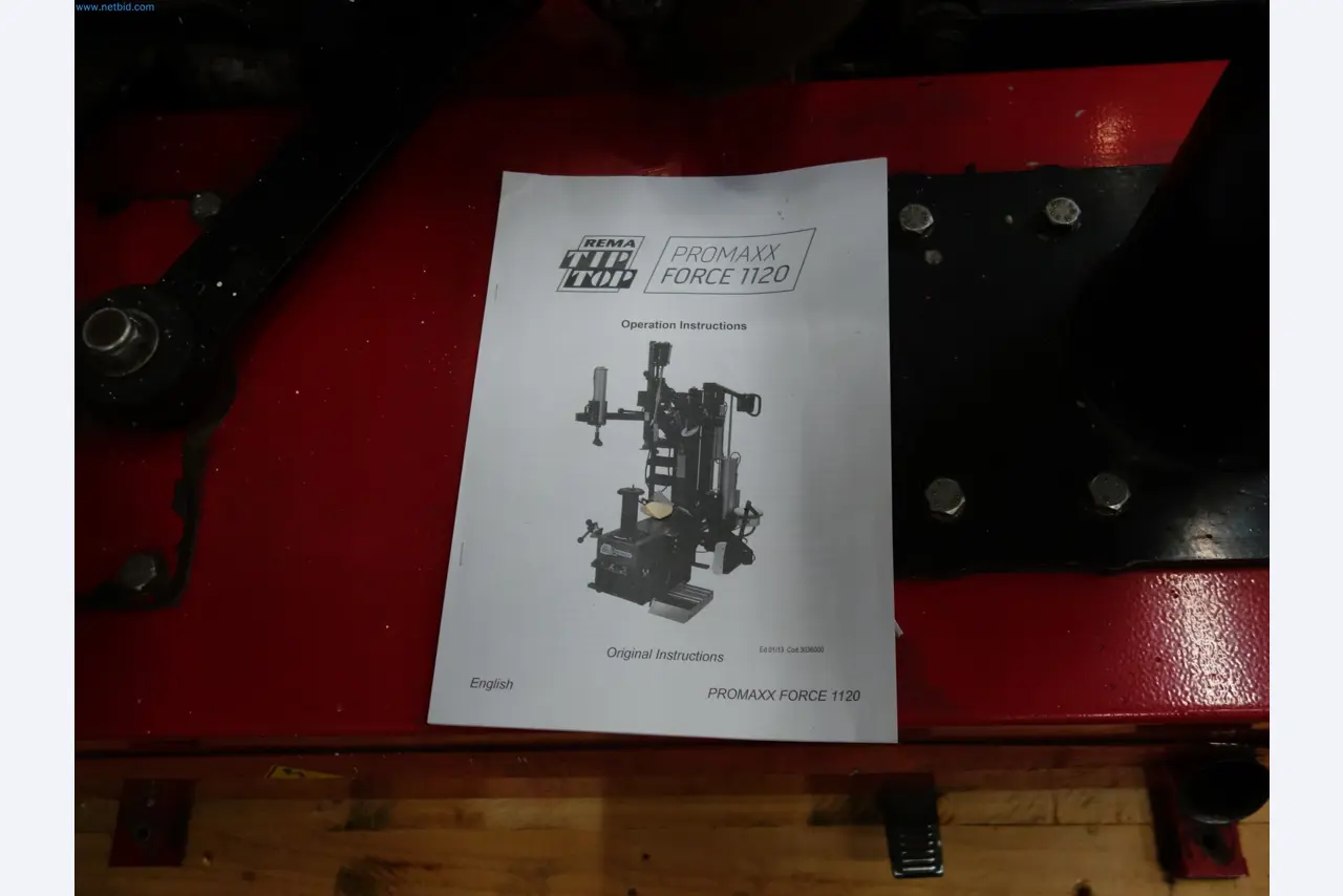Industrial robots and metalworking machines in the Czech Republic-4