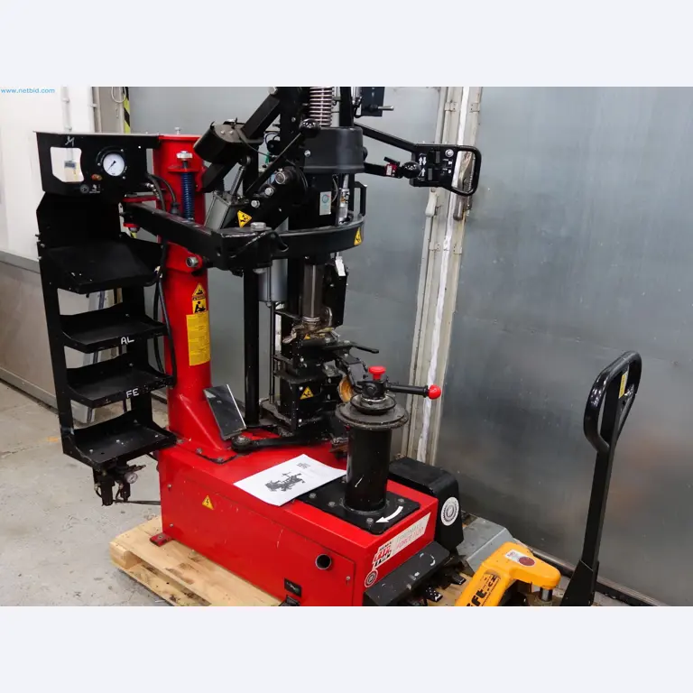 Industrial robots and metalworking machines in the Czech Republic-5