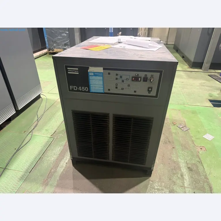 Industrial robots and metalworking machines in the Czech Republic-1