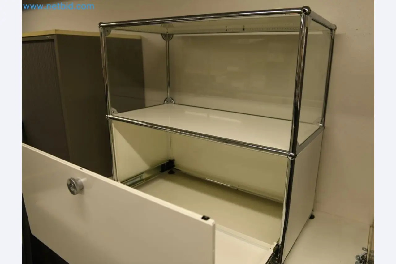 Industrial robots and metalworking machines in the Czech Republic-2