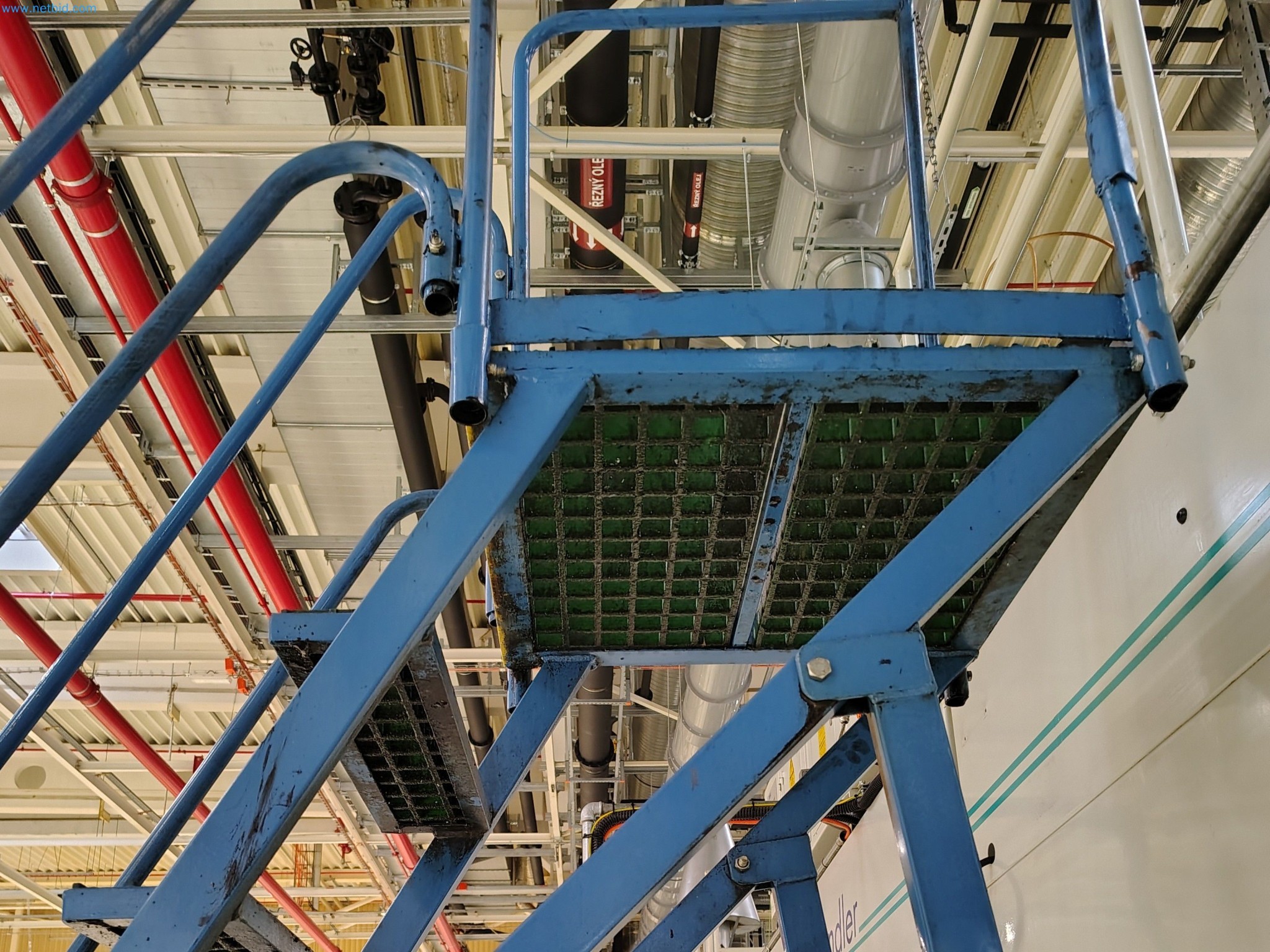  Industrial robots and metalworking machines in the Czech Republic-4