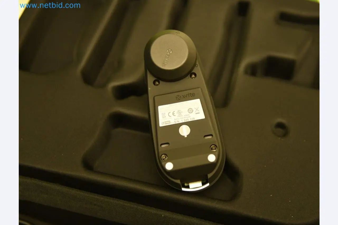 Industrial robots, forklift trucks and welding equipment becoming available-2