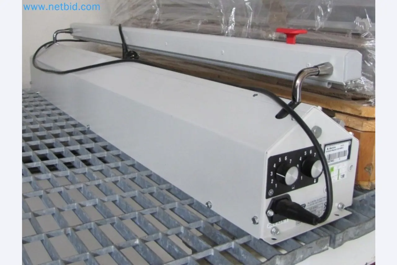 Industrial robots, forklift trucks and welding equipment becoming available-1