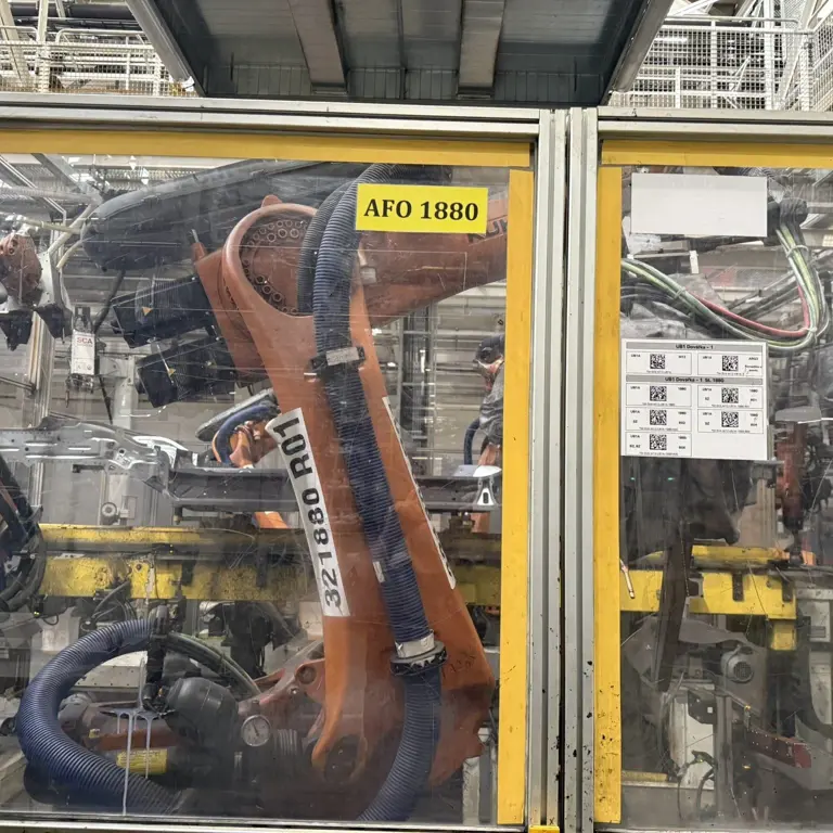 19 Industrial robot package KUKA KRC4 - 270