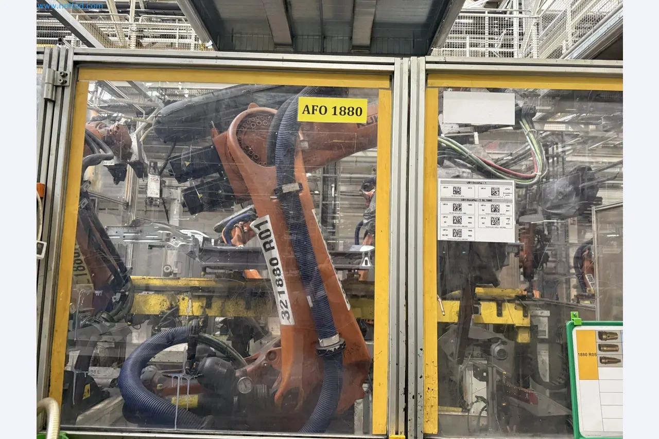 Industrial robots, forklift trucks and welding equipment becoming available-1