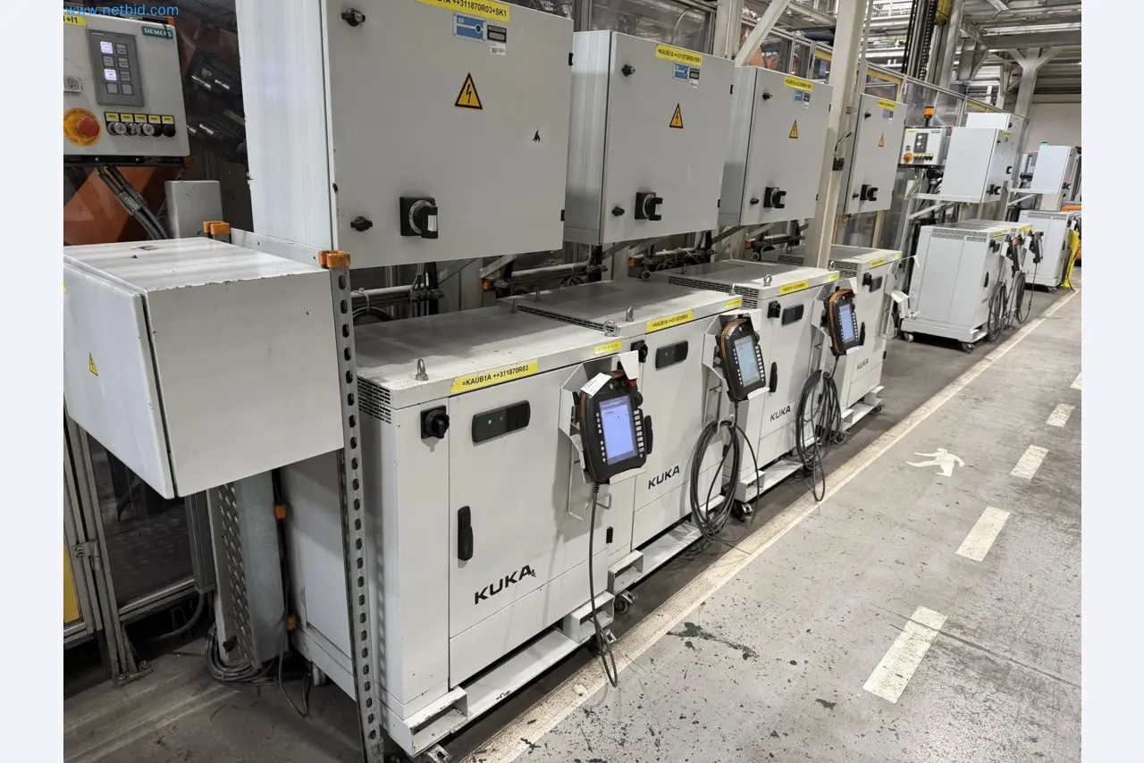 Industrial robots, forklift trucks and welding equipment becoming available-4