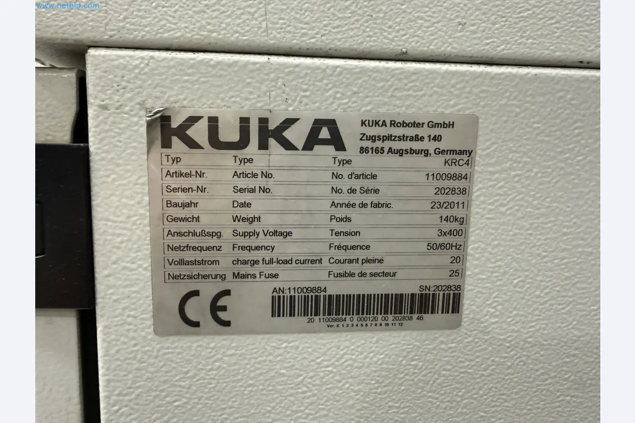 Industrial robots, forklift trucks and welding equipment becoming available-8