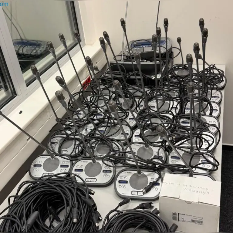 12 Audio Equipment for Interpreters – Set Bosch