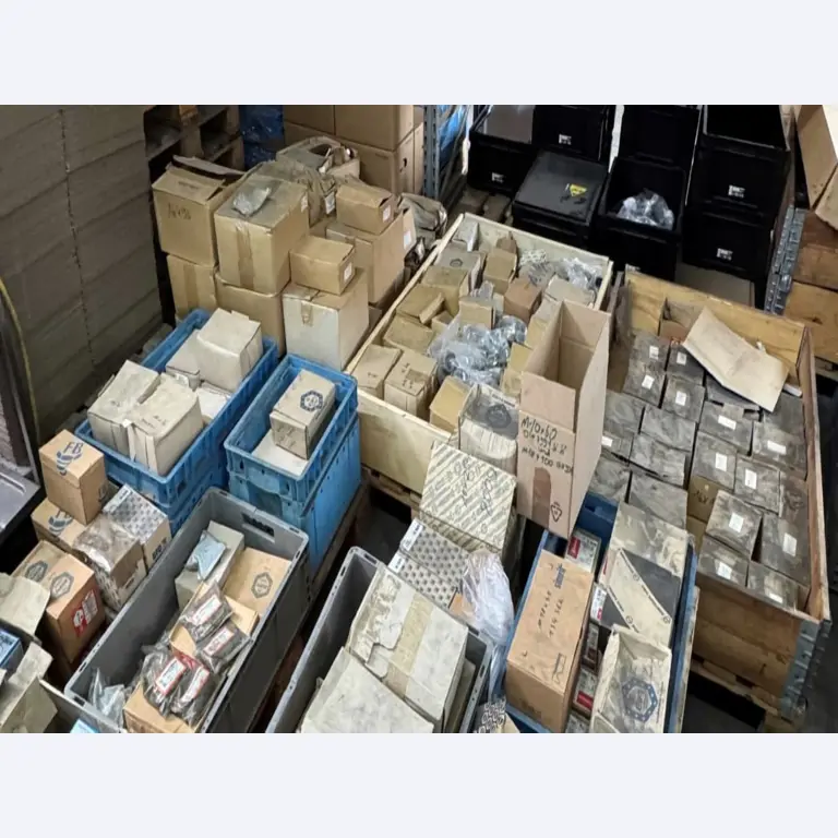 div. matériel d'assemblage d'un stock-3