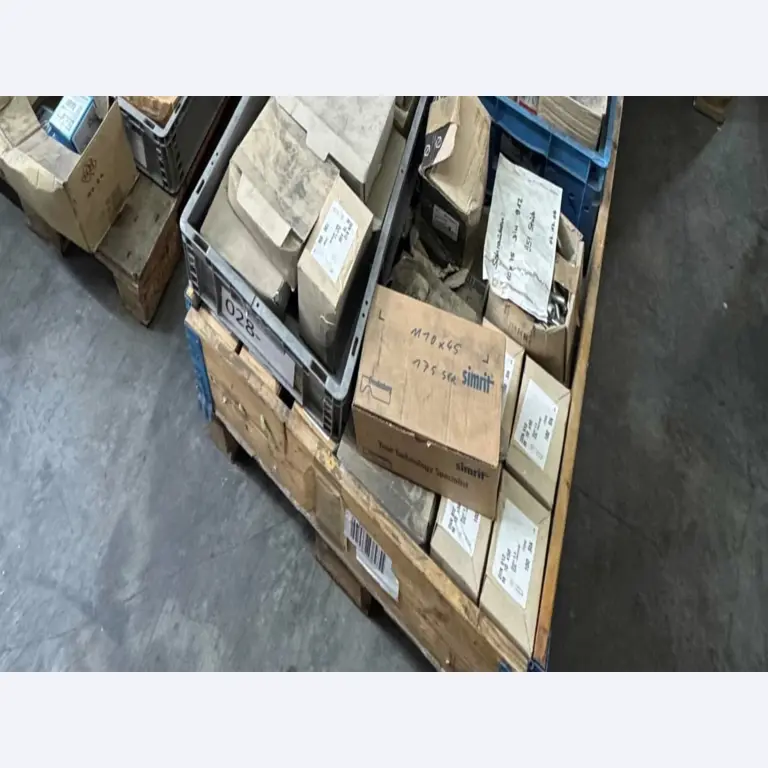 div. matériel d'assemblage d'un stock-4