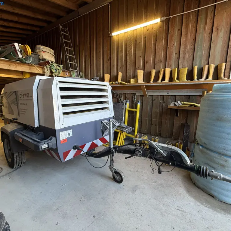 Construction site compressor Atlas Copco XAVS186 STA