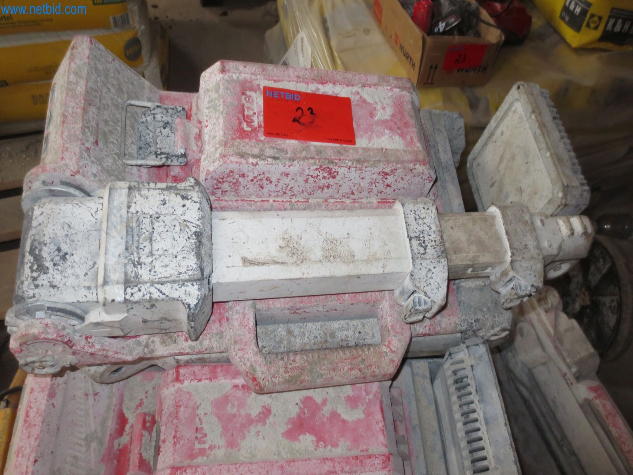 Baumaschinen und Baustelleneinrichtung-2