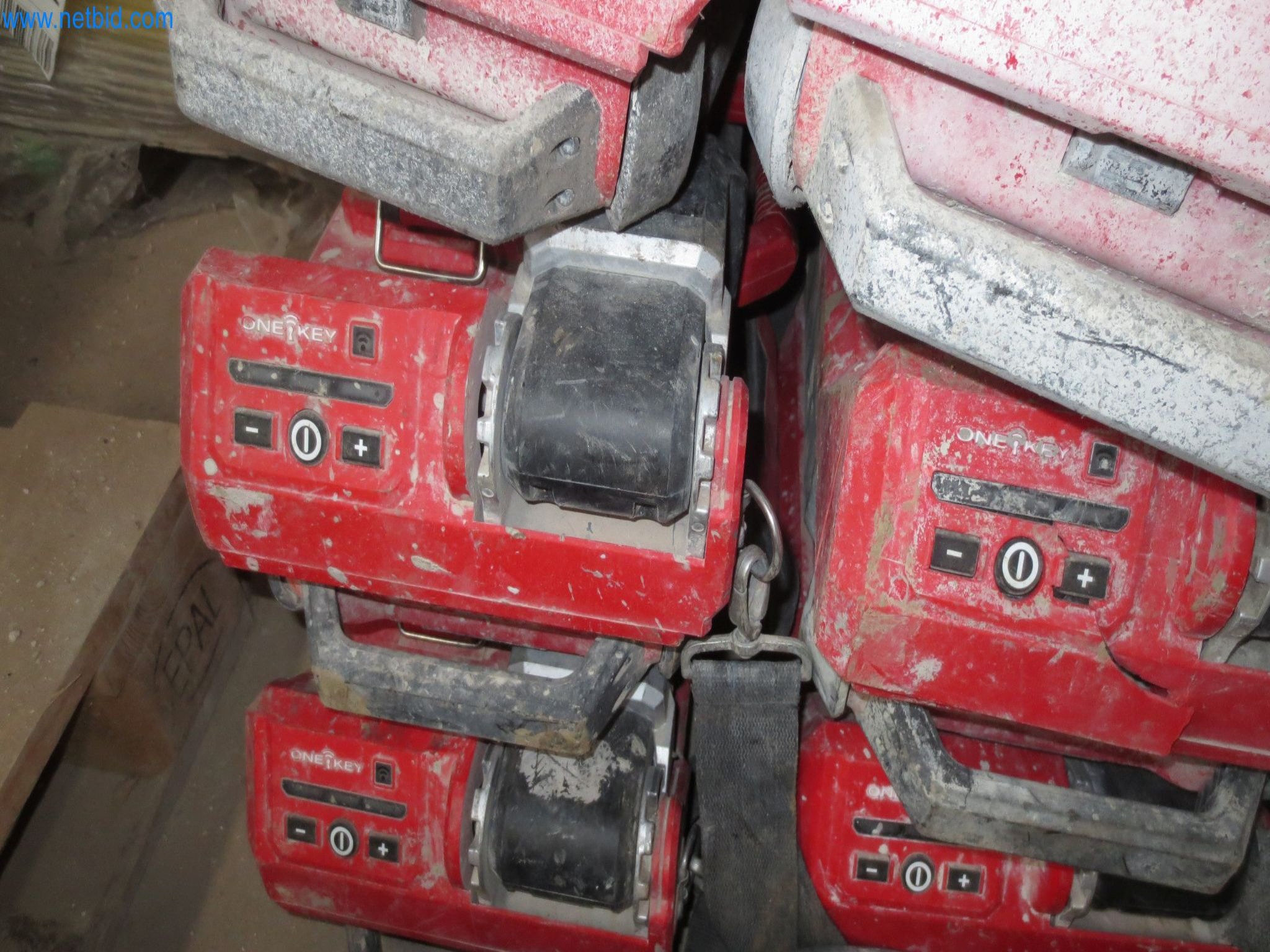 Baumaschinen und Baustelleneinrichtung-3