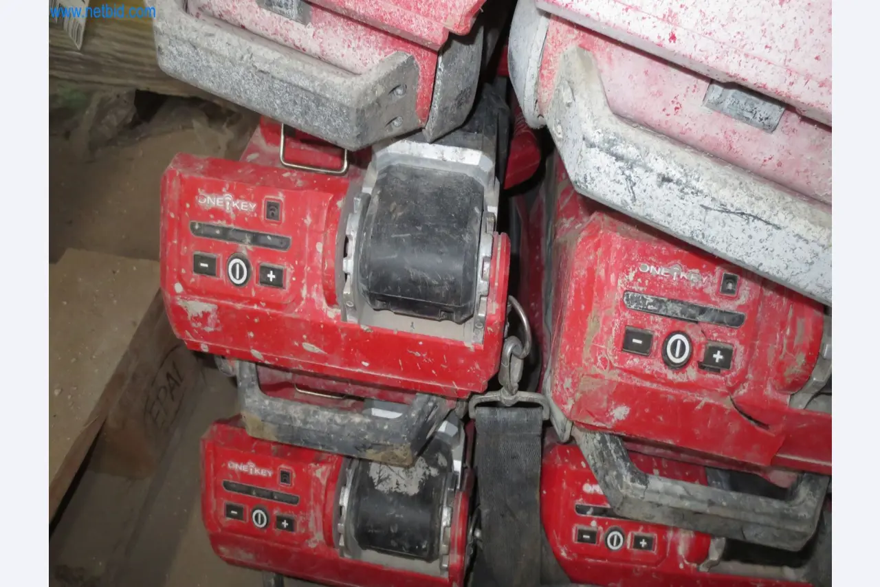 Baumaschinen und Baustelleneinrichtung-3