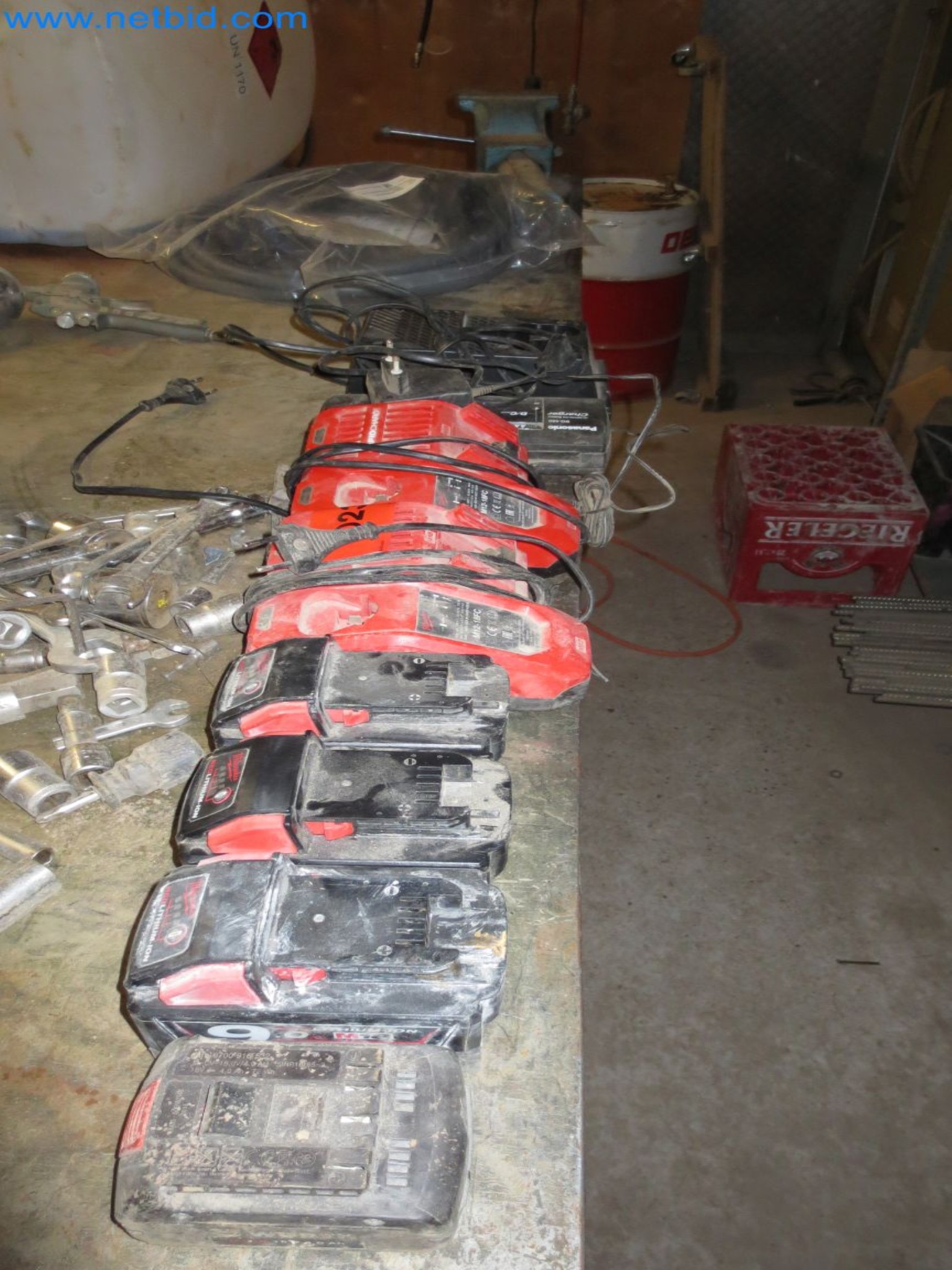 Baumaschinen und Baustelleneinrichtung-5