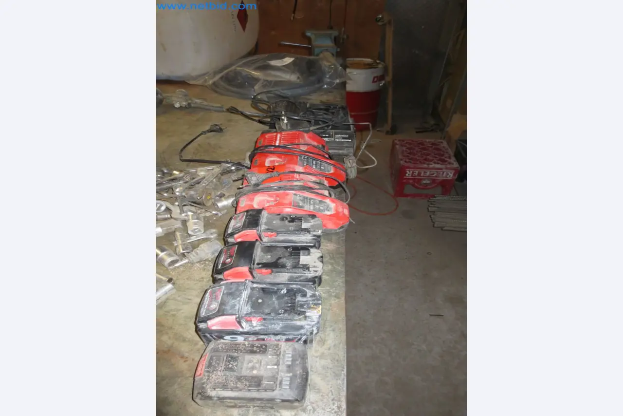 Baumaschinen und Baustelleneinrichtung-5