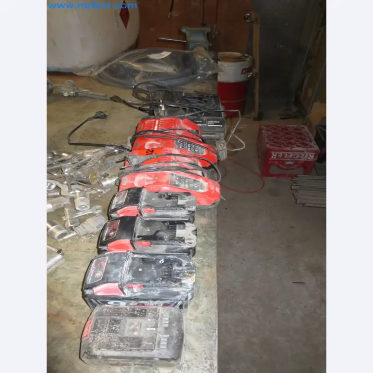 Baumaschinen und Baustelleneinrichtung-5