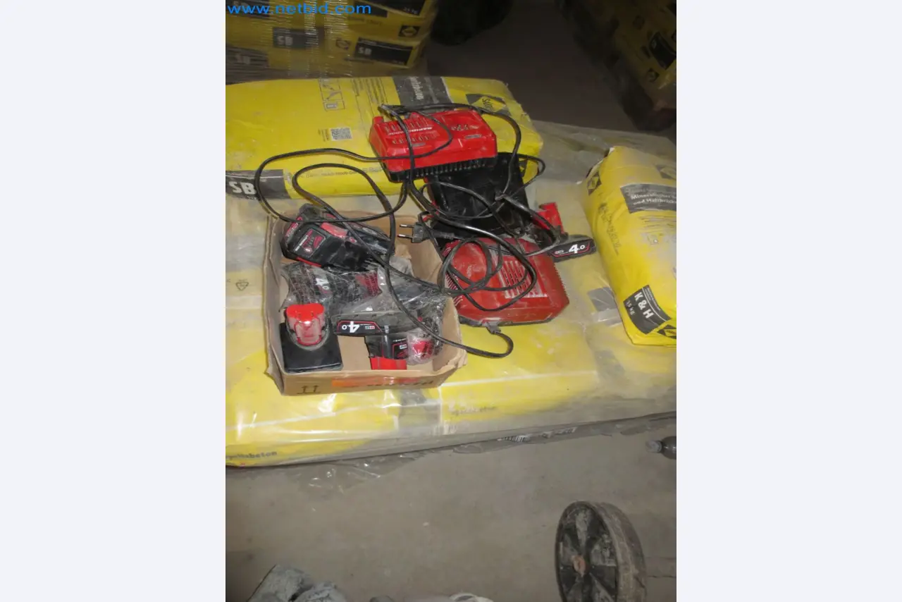 Baumaschinen und Baustelleneinrichtung-6