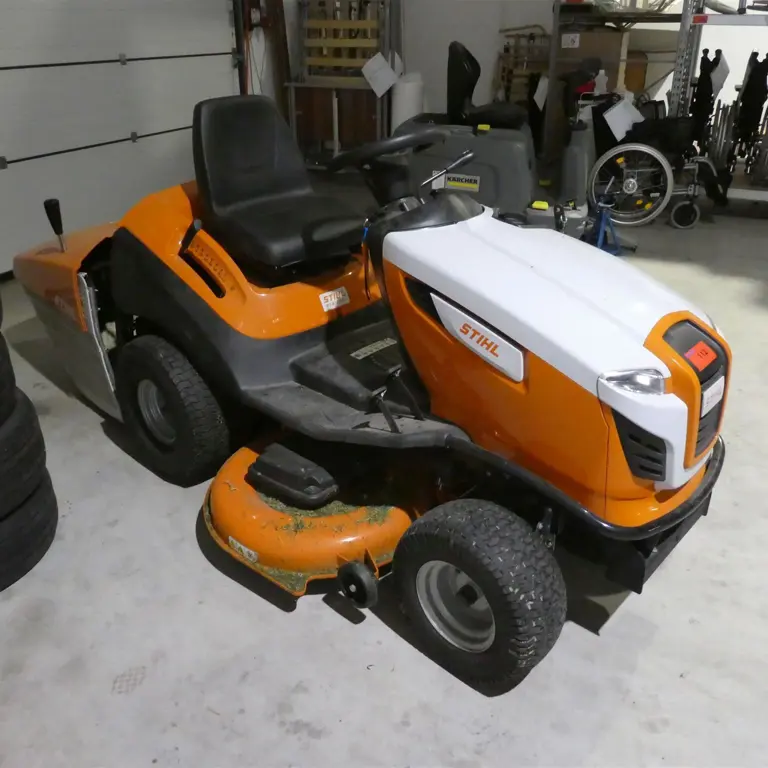 Ride-on lawn mower Stihl RT 6127 ZL