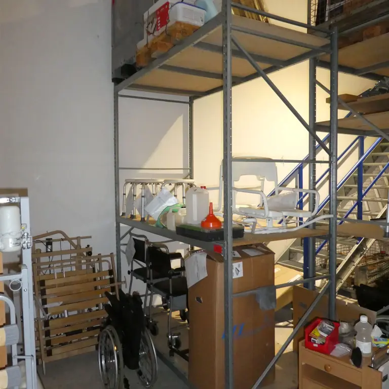 Heavy-duty pallet rack Meta