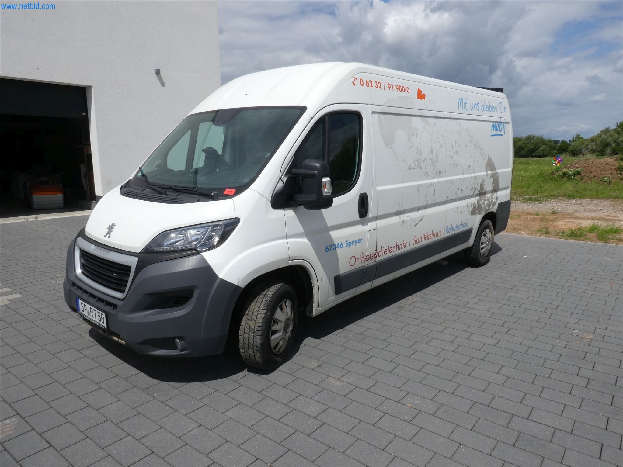 Medical supply stores, rehabilitation equipment, orthopedic equipment-1