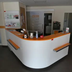 Store fixtures
