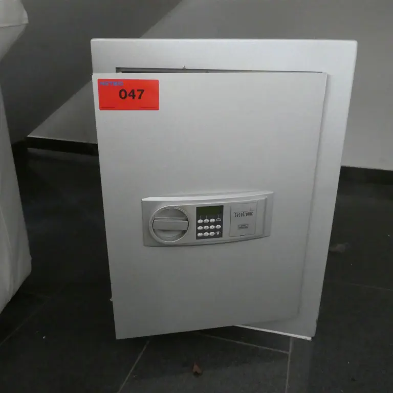 Safe Burgwächter