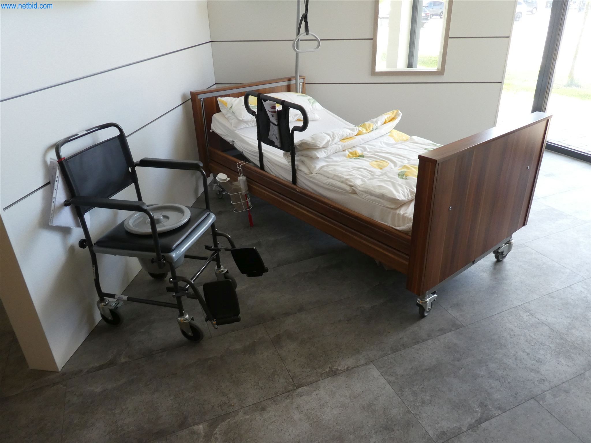 Medical supply stores, rehabilitation equipment, orthopedic equipment-17