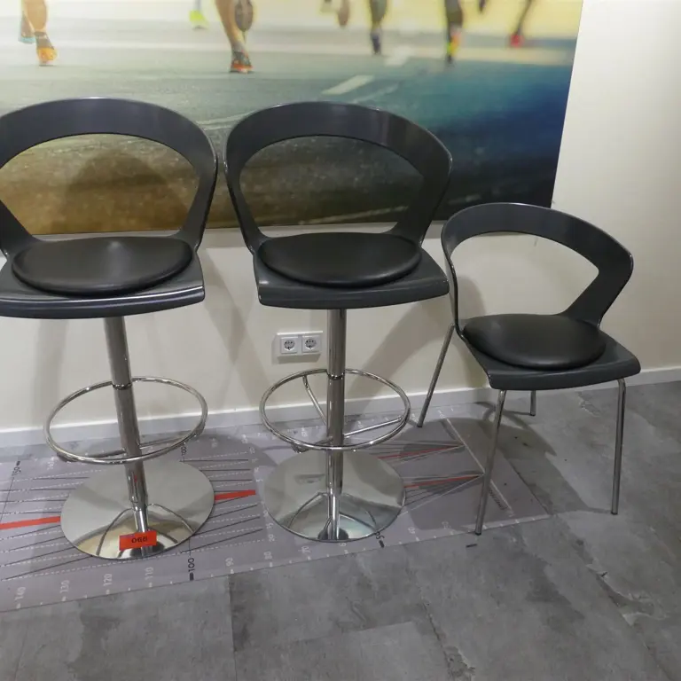 2 High chairs Et al.