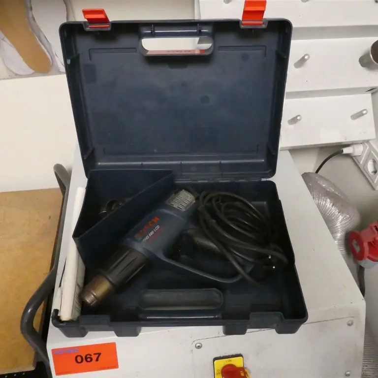Hair dryer Bosch GHG 660 LCD