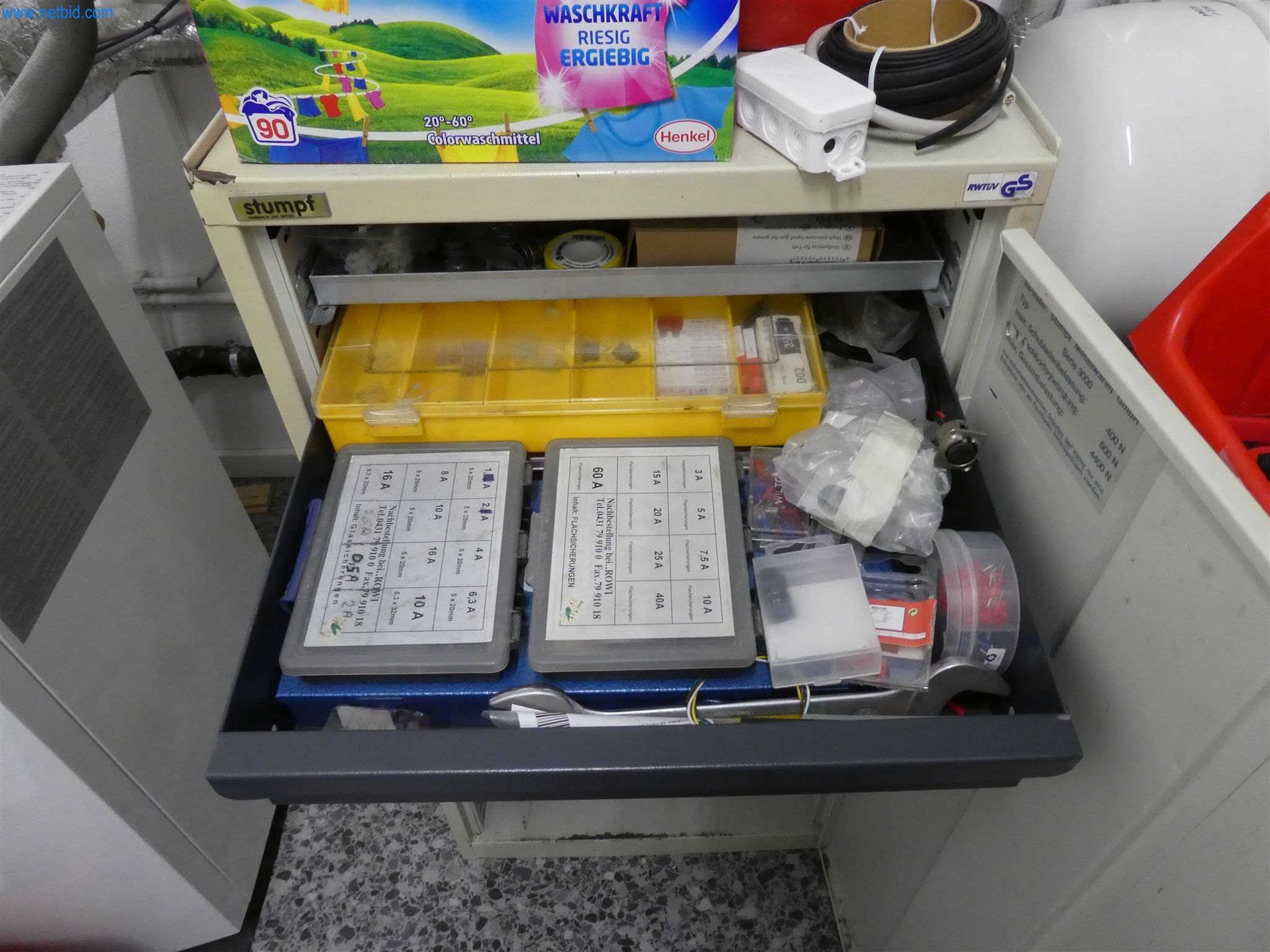 Magasins spécialisés dans les produits médicaux, matériel de rééducation, matériel orthopédique-3