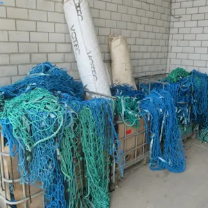 ca. 200 Safety nets