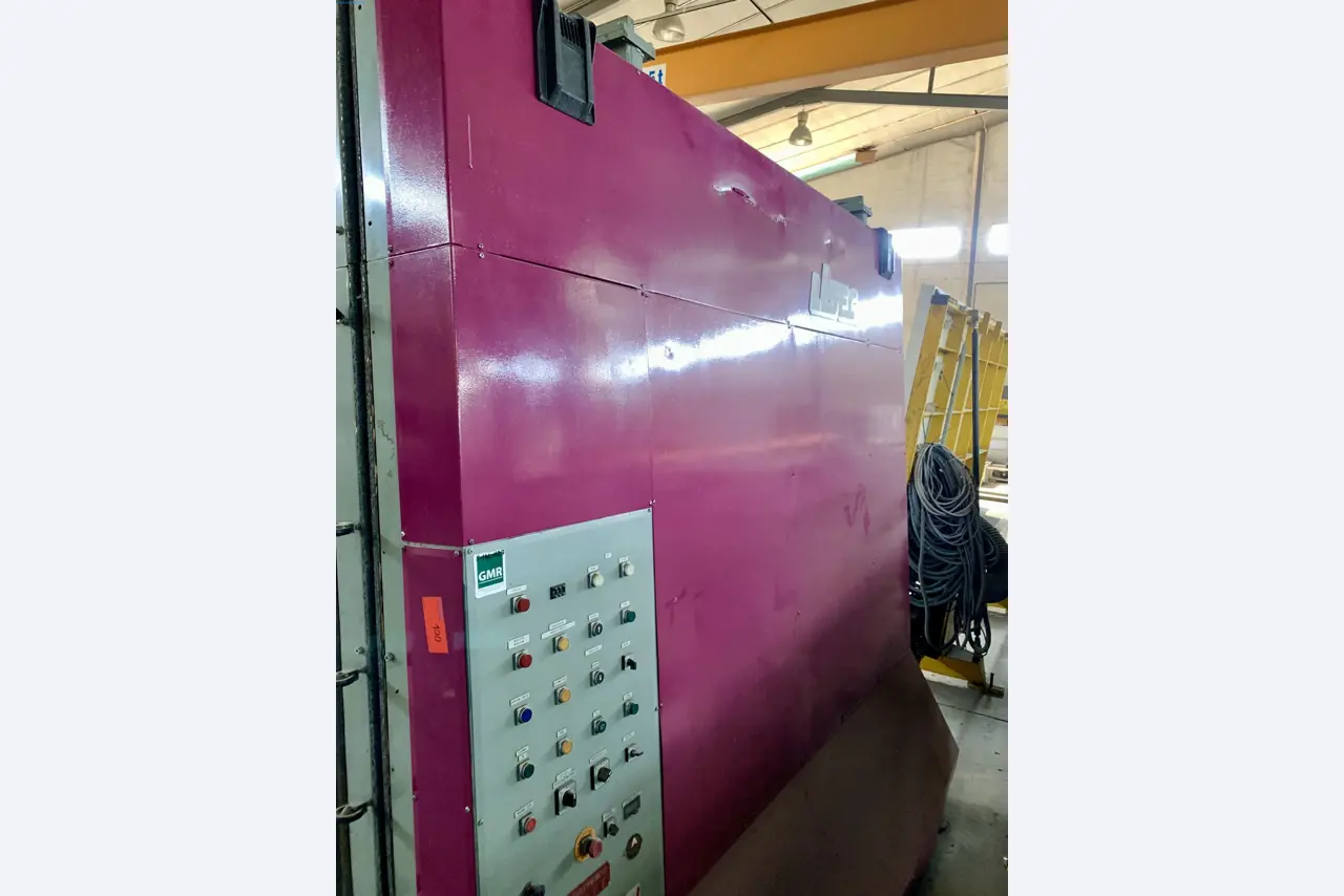 Sale of a complete warehouse of machinery for the glass industry in Spain-2