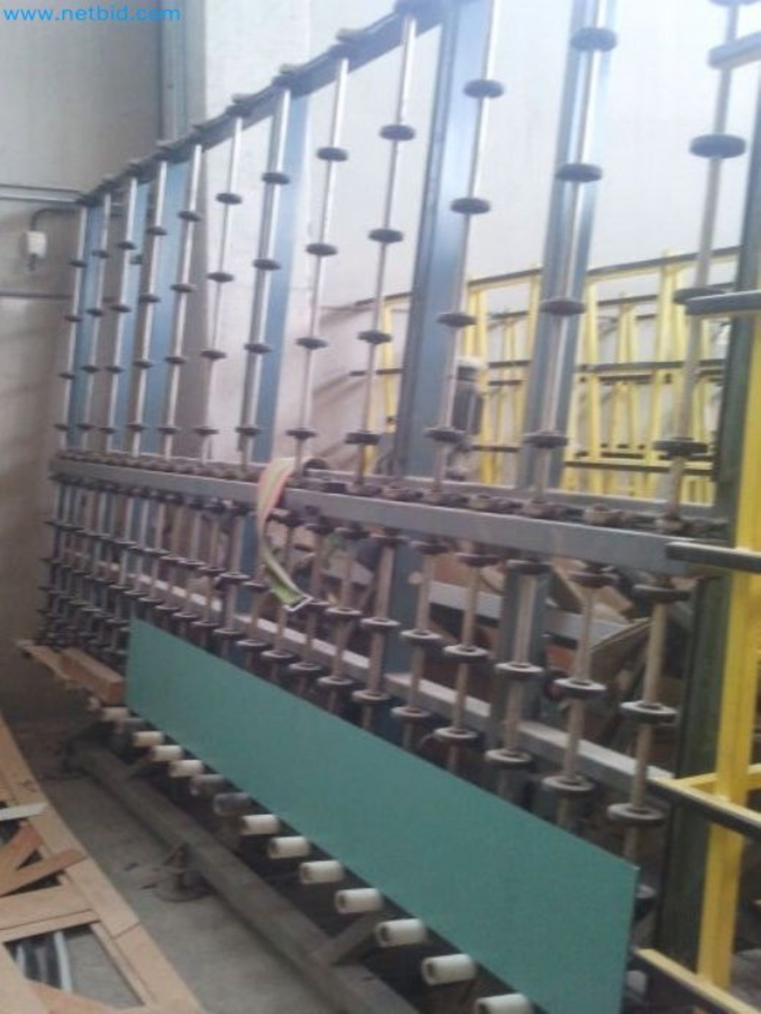 Sale of a complete warehouse of machinery for the glass industry in Spain-4