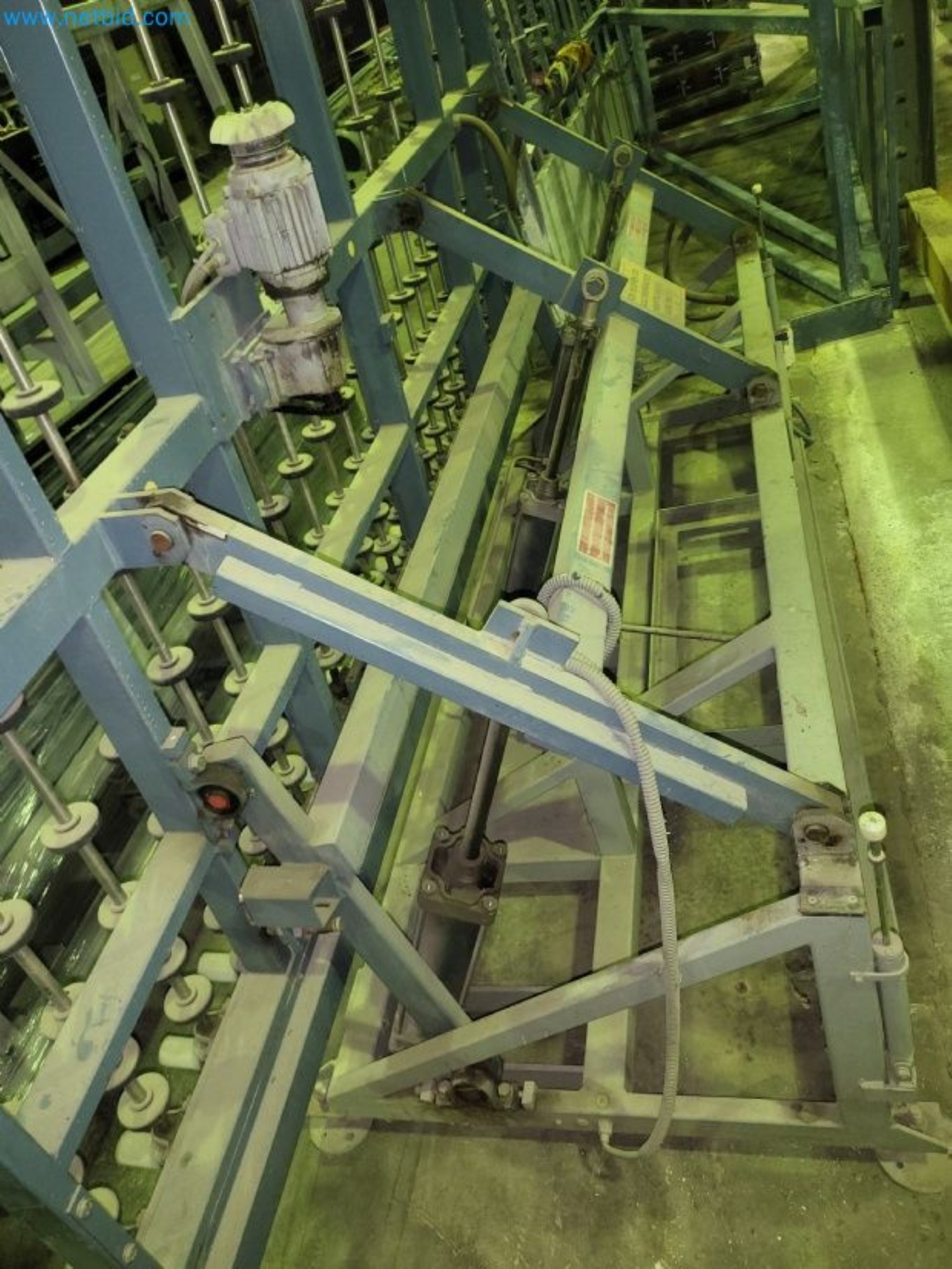 Sale of a complete warehouse of machinery for the glass industry in Spain-6