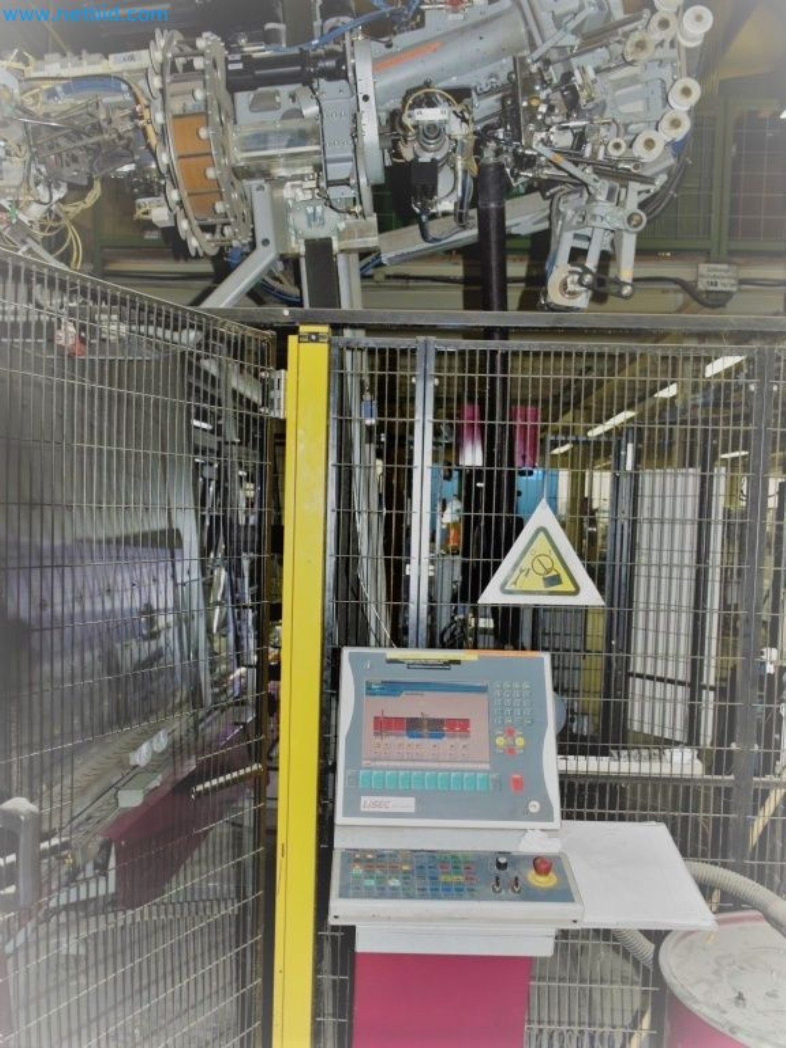 Sale of a complete warehouse of machinery for the glass industry in Spain-13