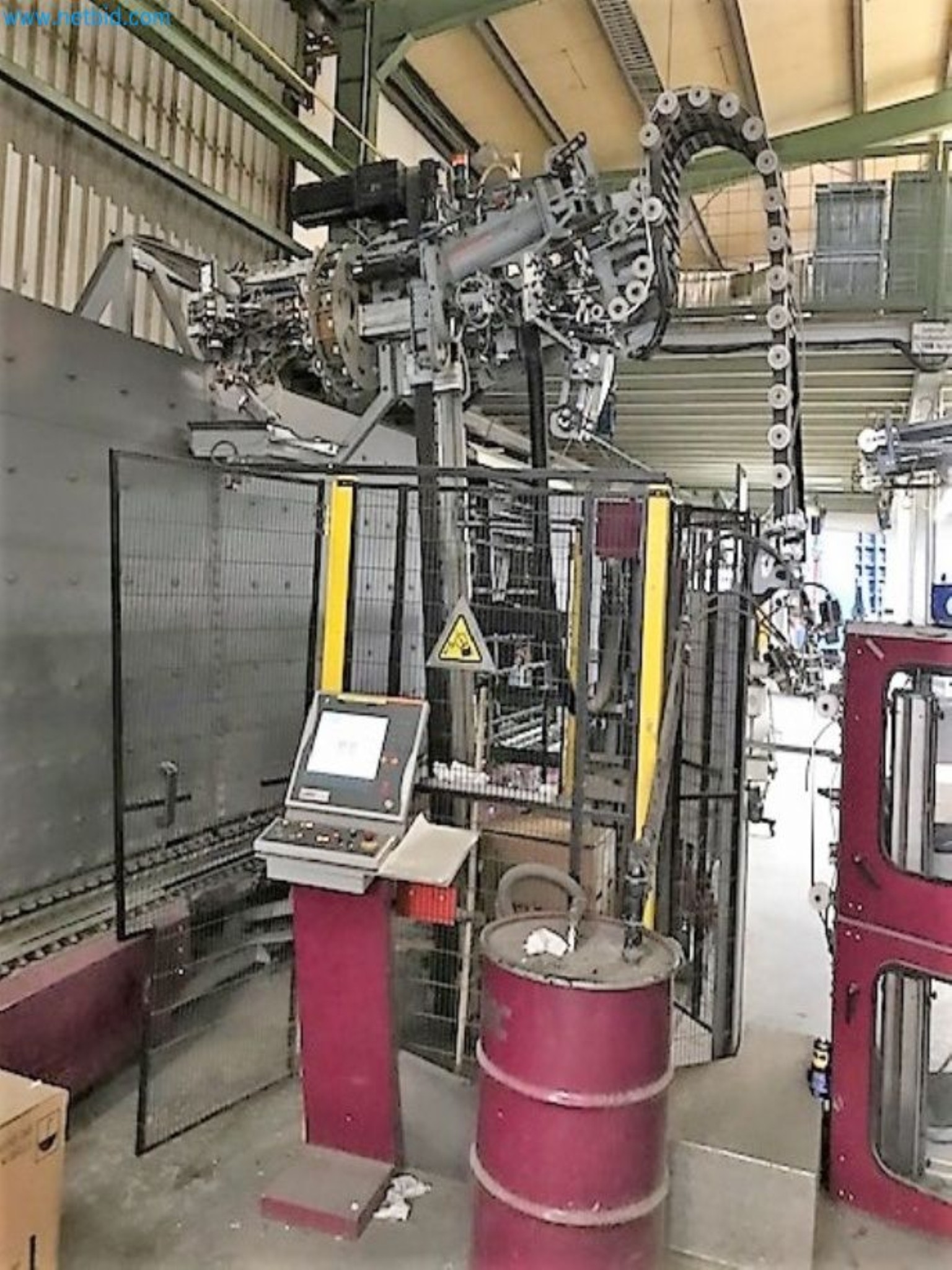 Sale of a complete warehouse of machinery for the glass industry in Spain-9