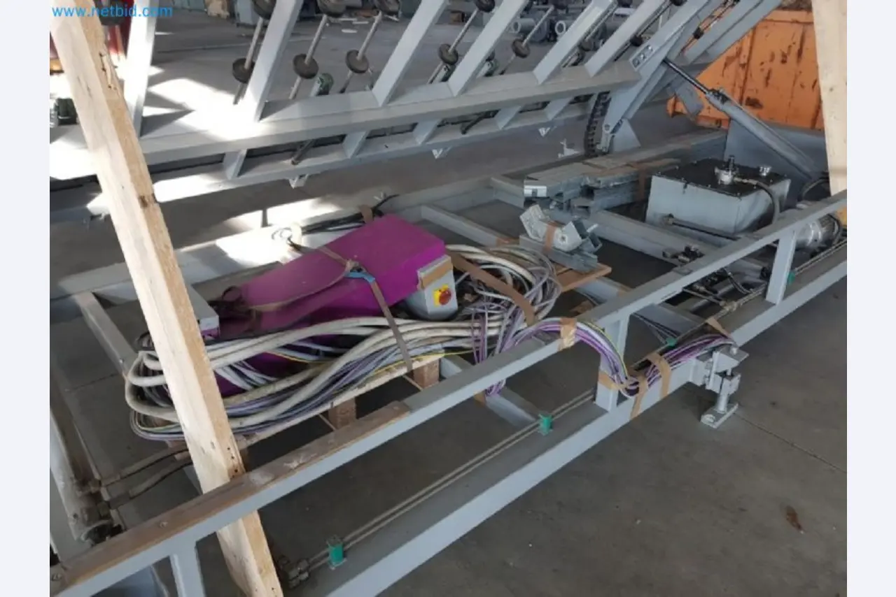 Sale of a complete warehouse of machinery for the glass industry in Spain-3