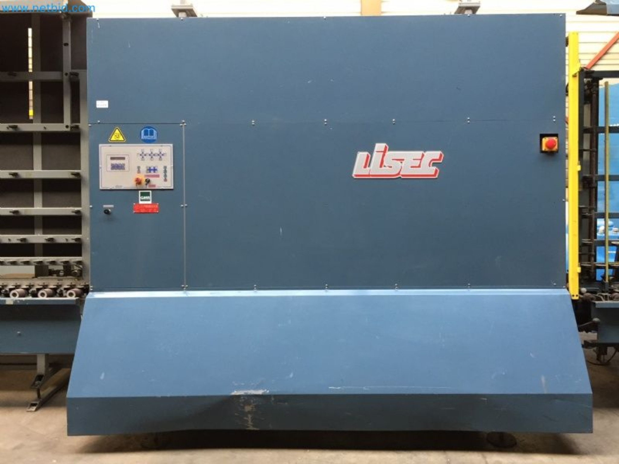 Sale of a complete warehouse of machinery for the glass industry in Spain-4