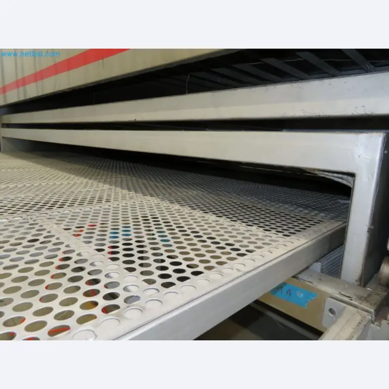 Sale of a complete warehouse of machinery for the glass industry in Spain-2