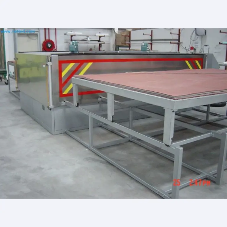 Sale of a complete warehouse of machinery for the glass industry in Spain-4