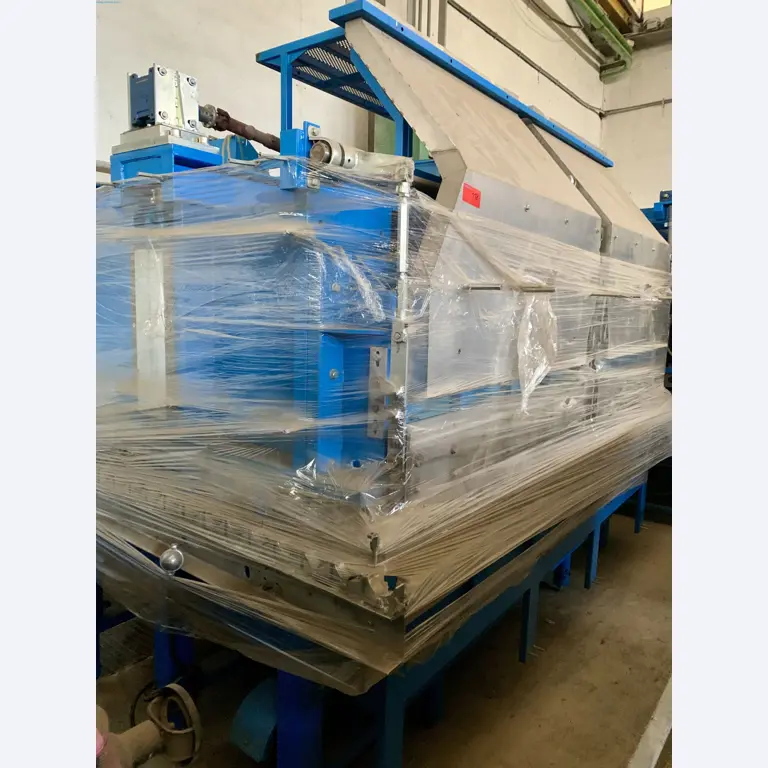 Sale of a complete warehouse of machinery for the glass industry in Spain-13